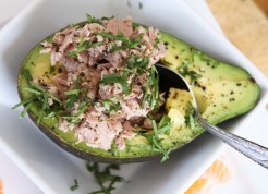 gevulde avocado tonijn